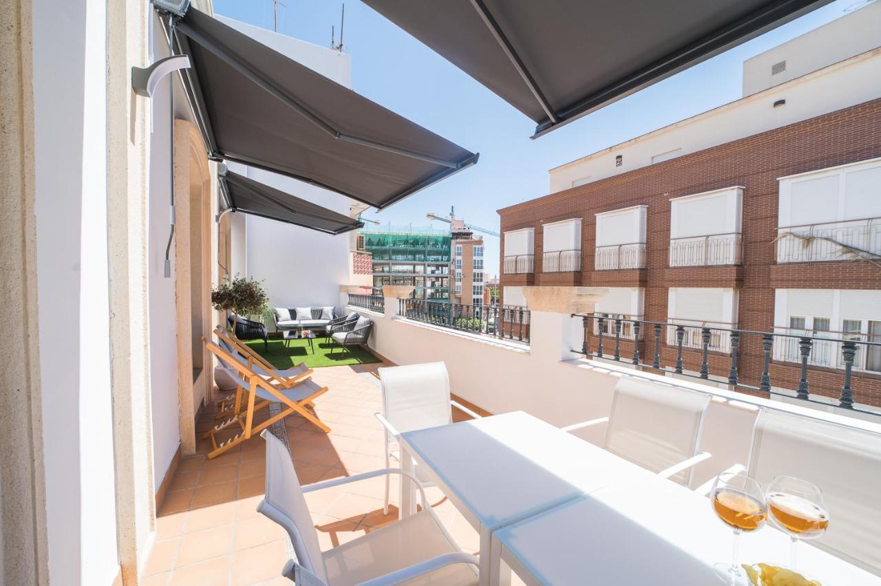 Boutique Apartments- La Gloria 1908 Алмерия Екстериор снимка