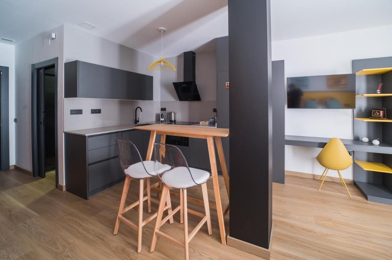Boutique Apartments- La Gloria 1908 Алмерия Екстериор снимка