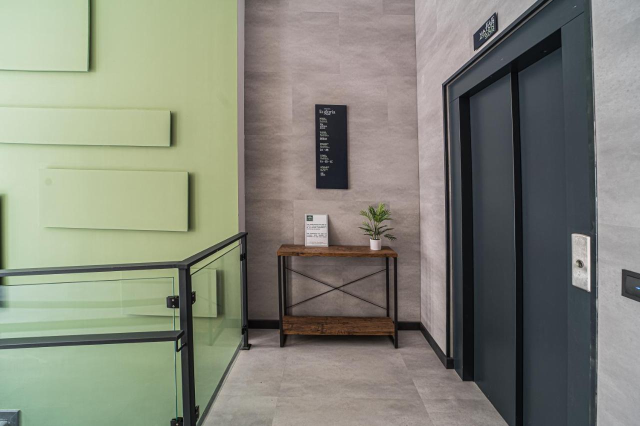 Boutique Apartments- La Gloria 1908 Алмерия Екстериор снимка