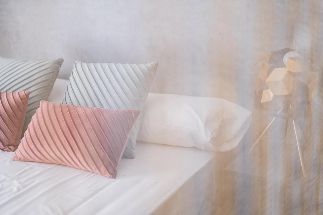 Boutique Apartments- La Gloria 1908 Алмерия Екстериор снимка